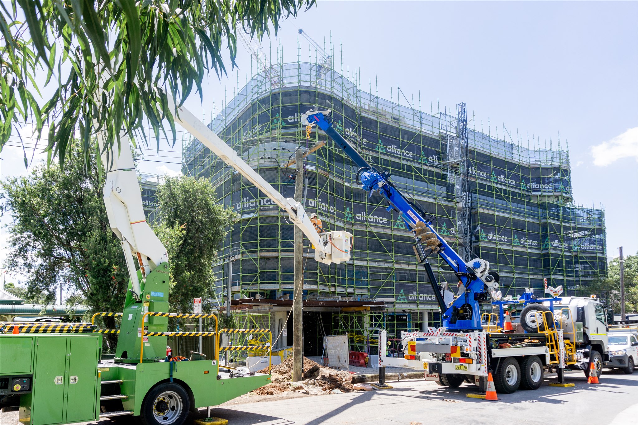 Operating plant and equipment for overhead power line construction.